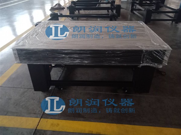 上海-----研究所气浮光学平台安装完成
